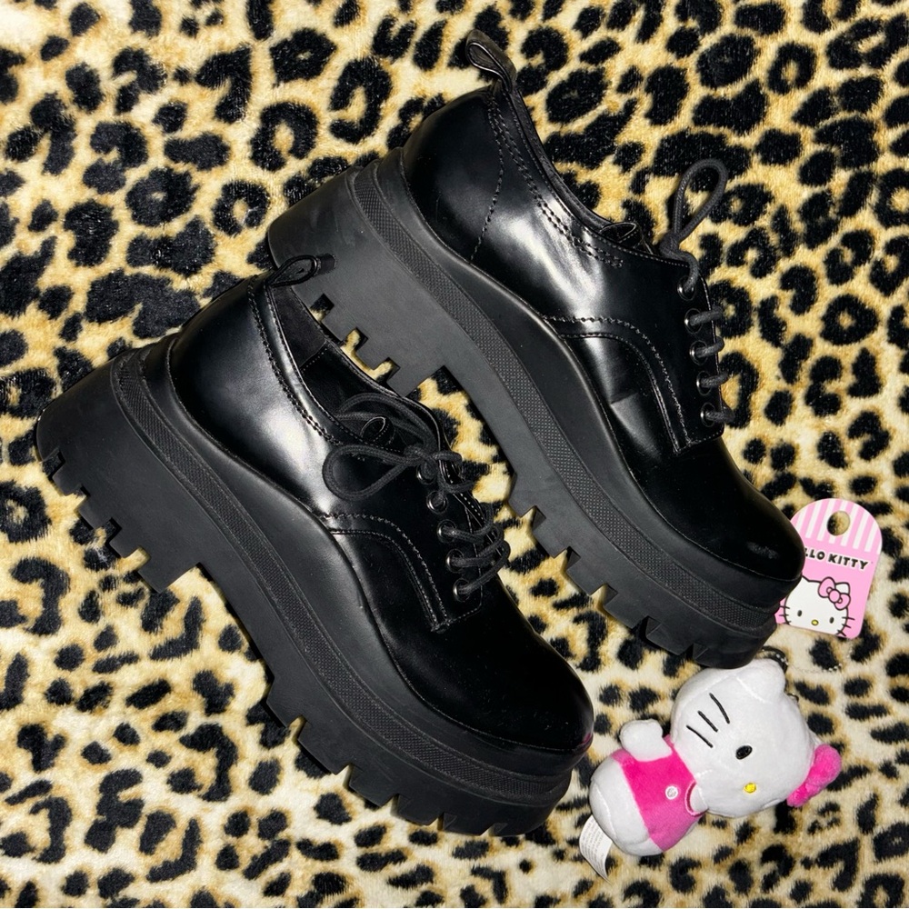 zara black platform oxfords (limited time SALE)